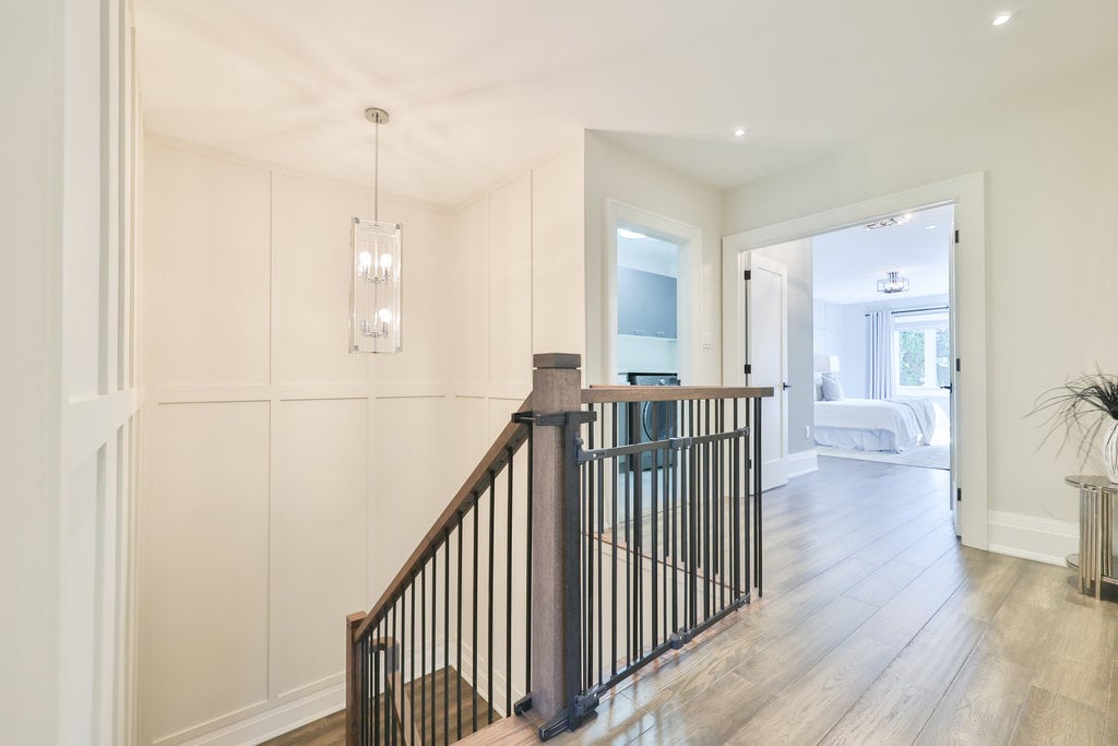 15A Tecumseth Ave