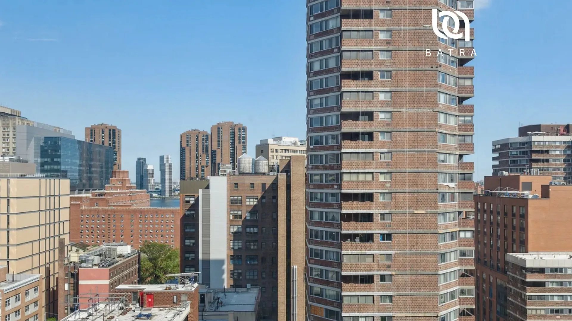 305 East 24th Street # 18K