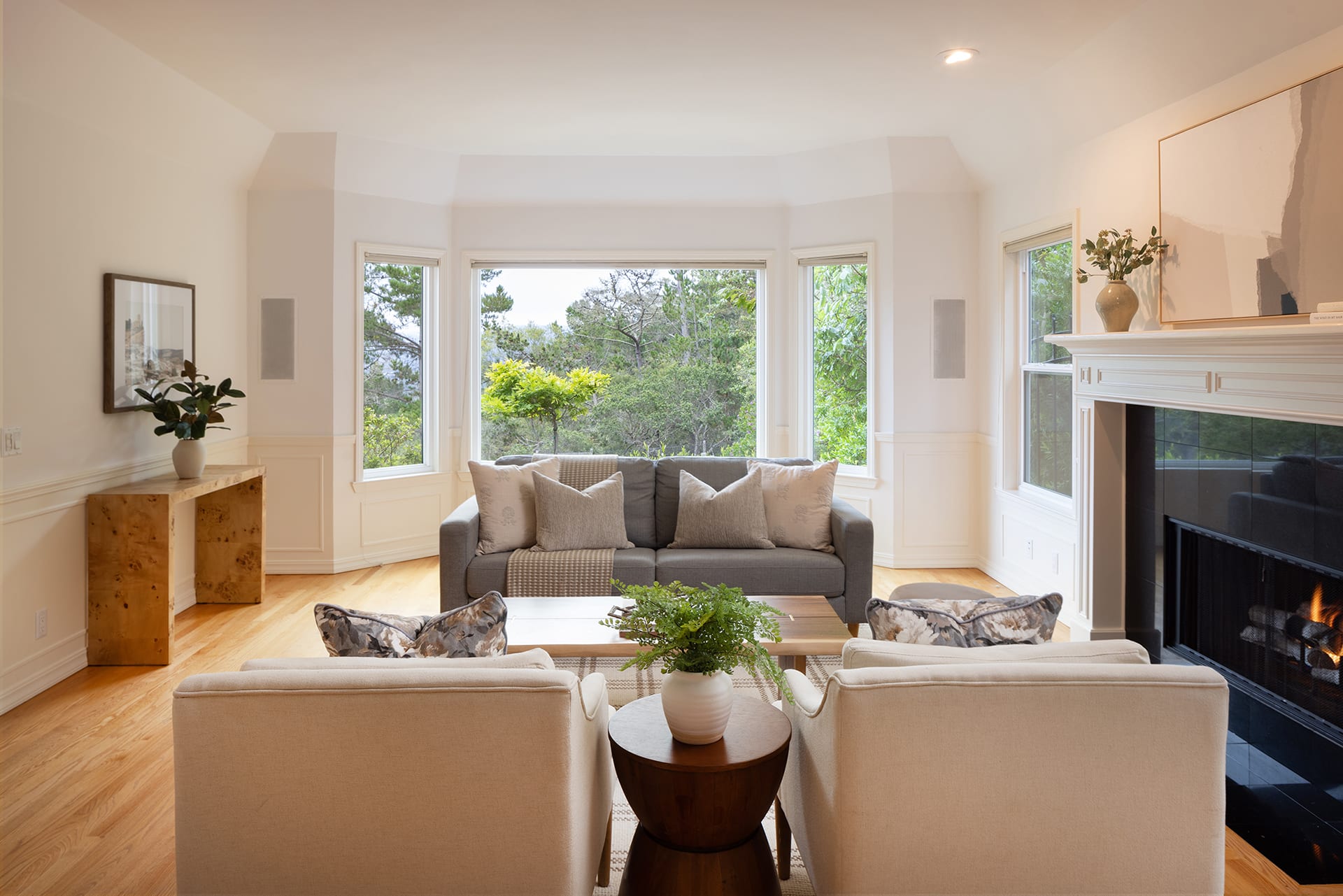 Spacious Monterey Haven - 450 Dry Creek Road