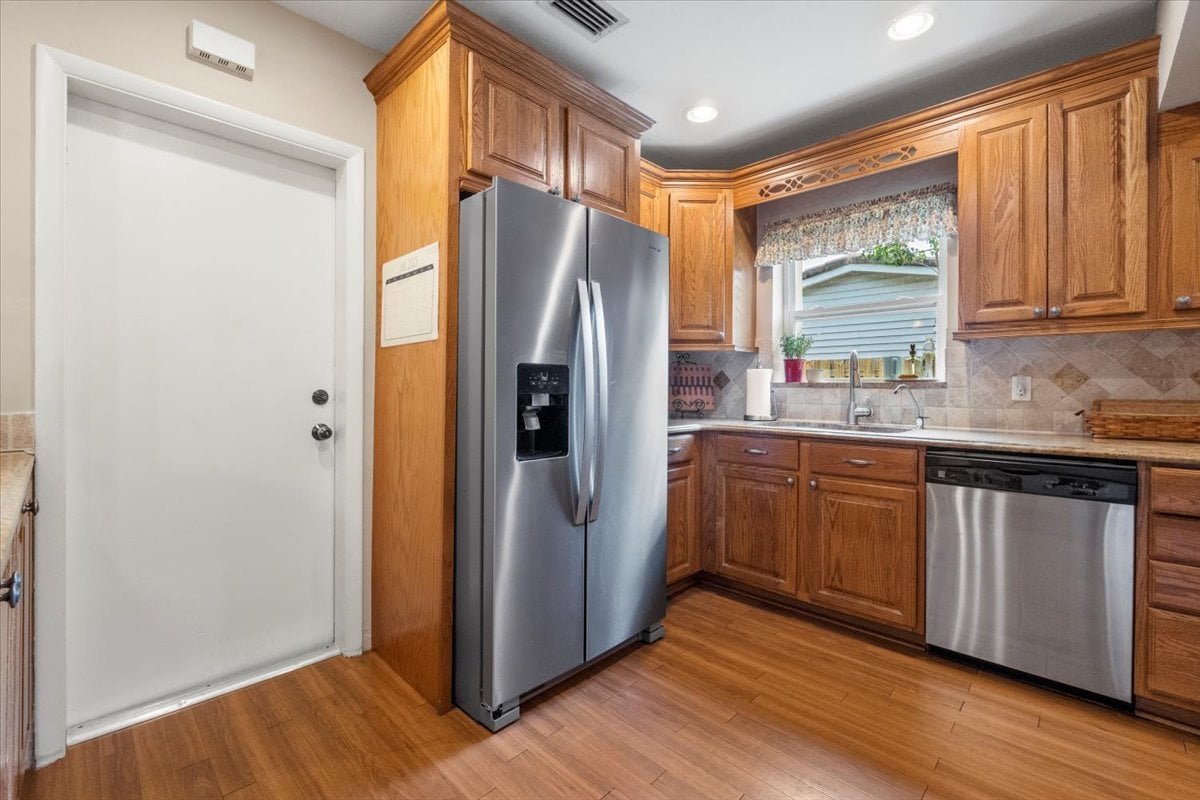 404 NE 11th Ave