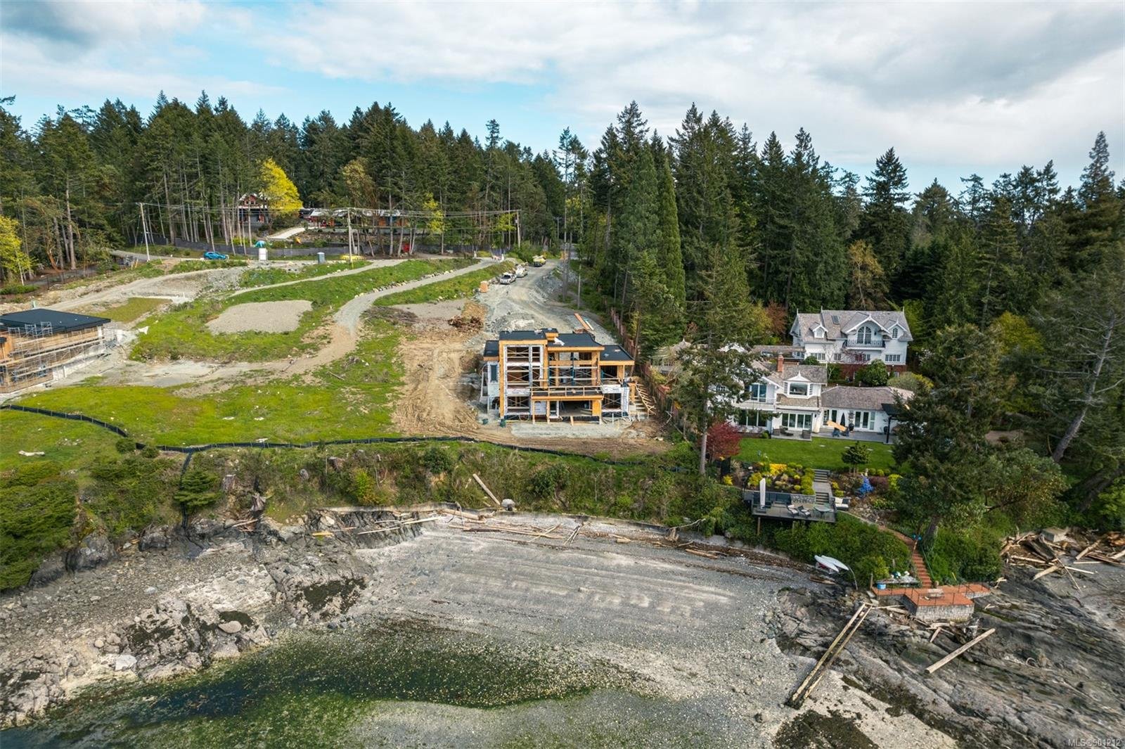 386 Lands End Rd