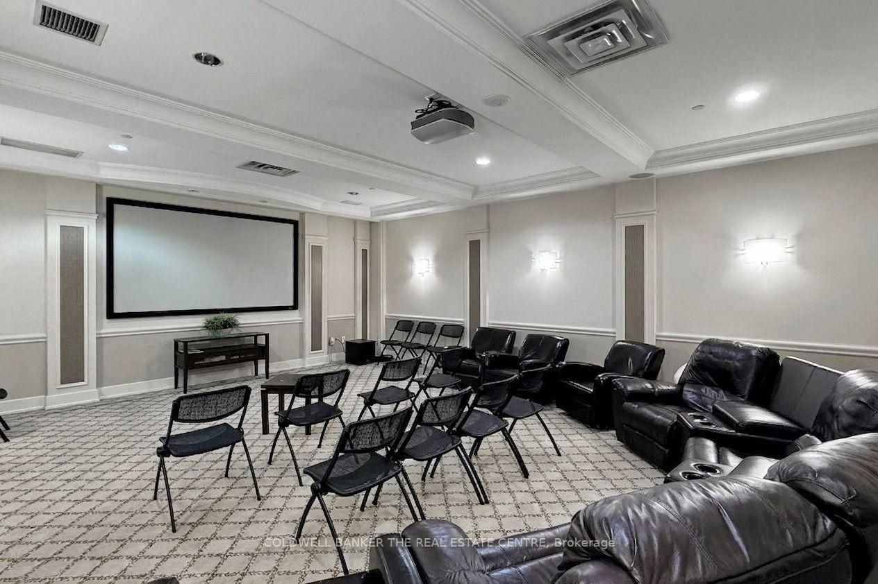 LUXURY LIVING IN NORTH YORK
