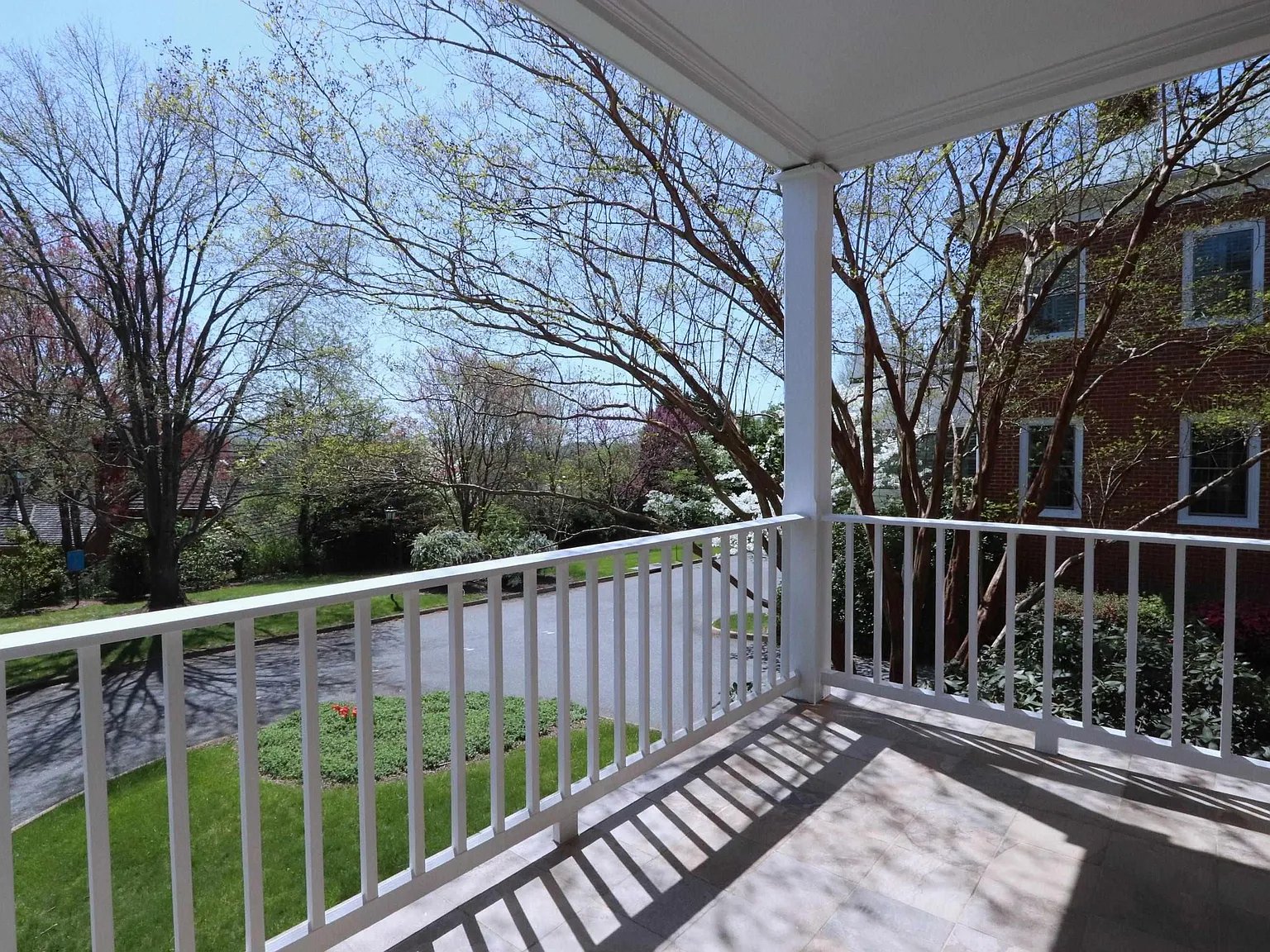 508 Worthington Dr, #B