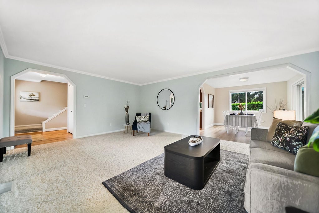 3055 NW Colonial Lane