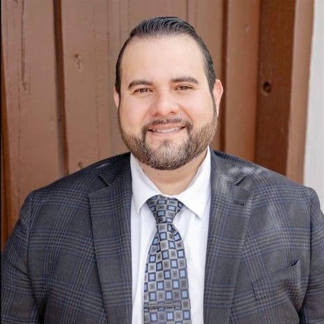 Armando Bueno Mesa, AZ Real Estate Agent Headshot