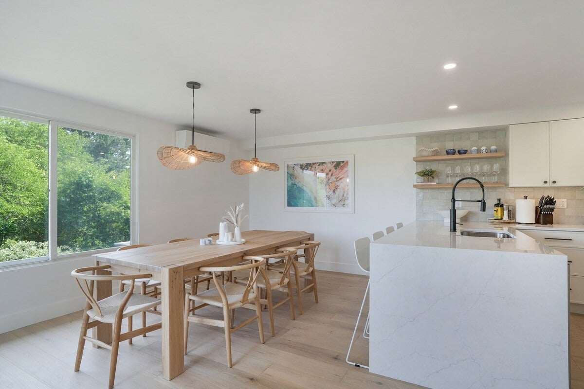 Oak Bluffs Renovated Retreat