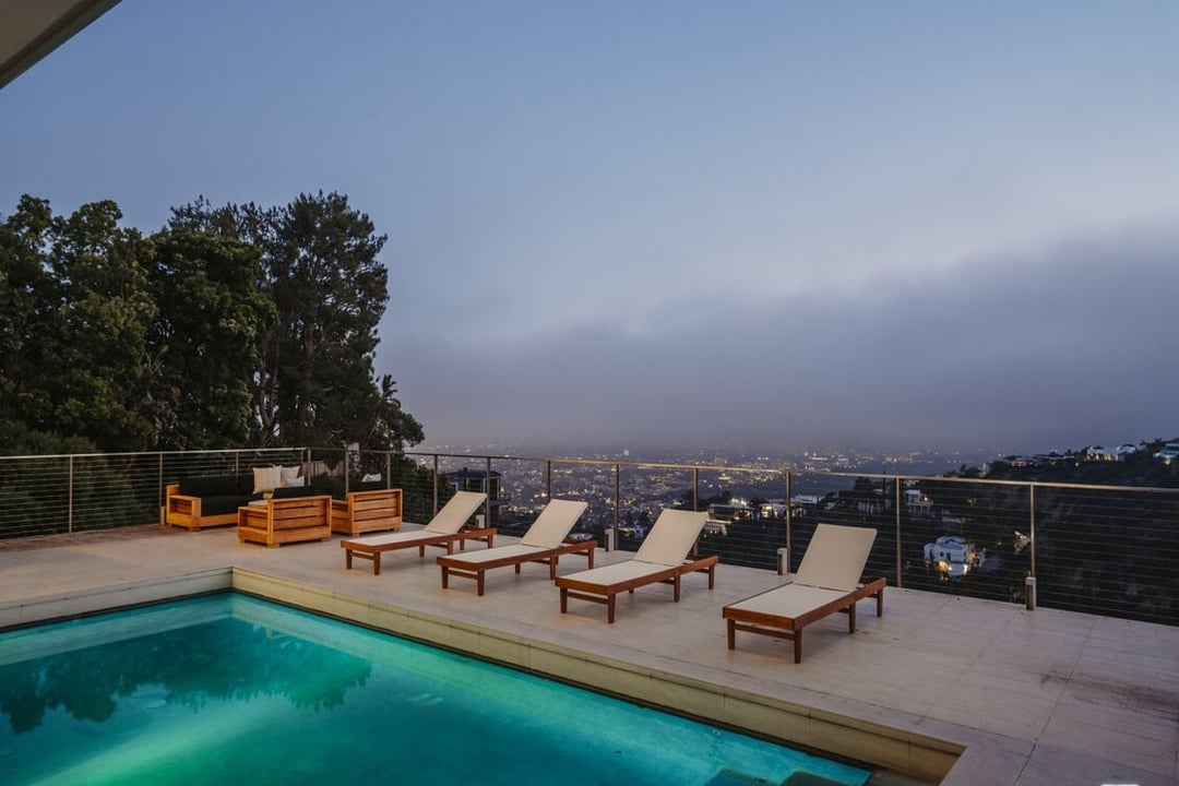 Nova Estate, Sunset Plaza Dr, 90069