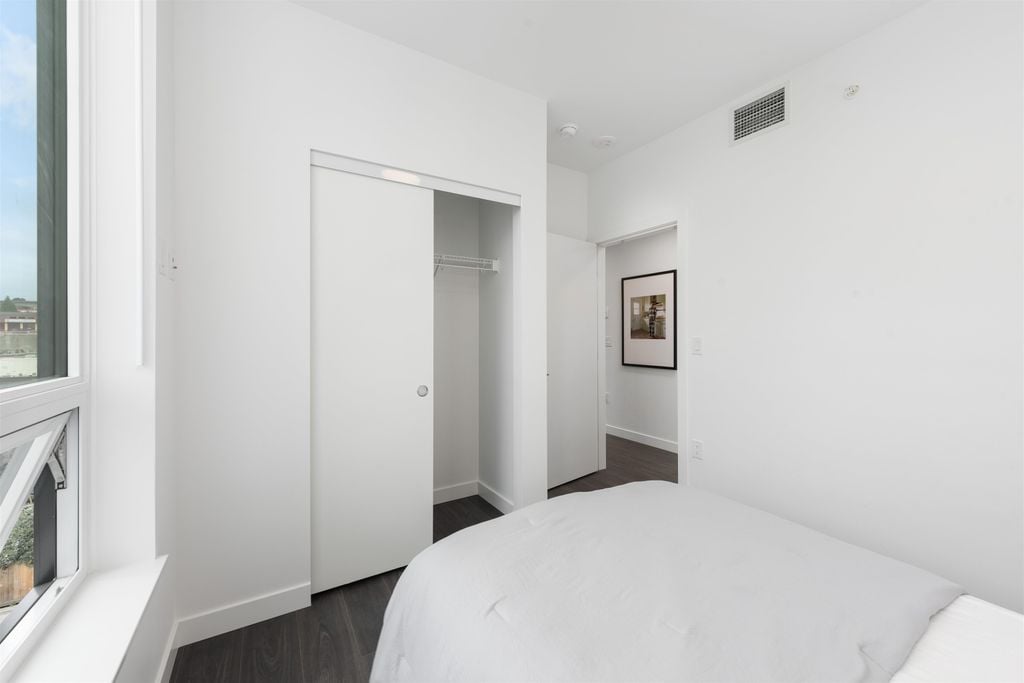 2425 Alpha Ave, #307