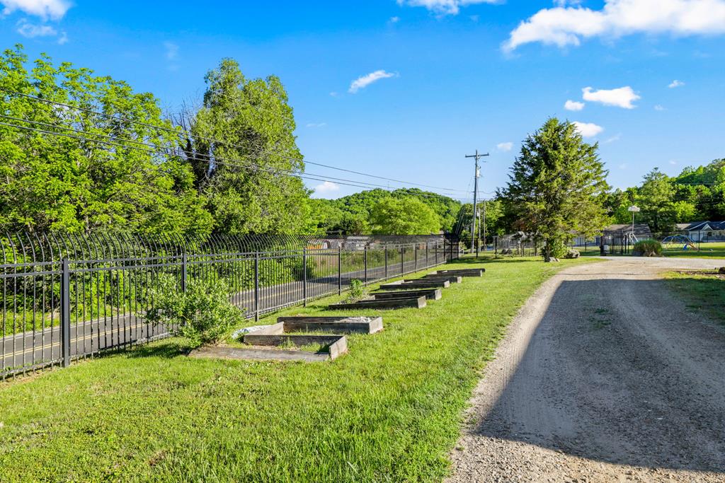 310 Terrell Rd