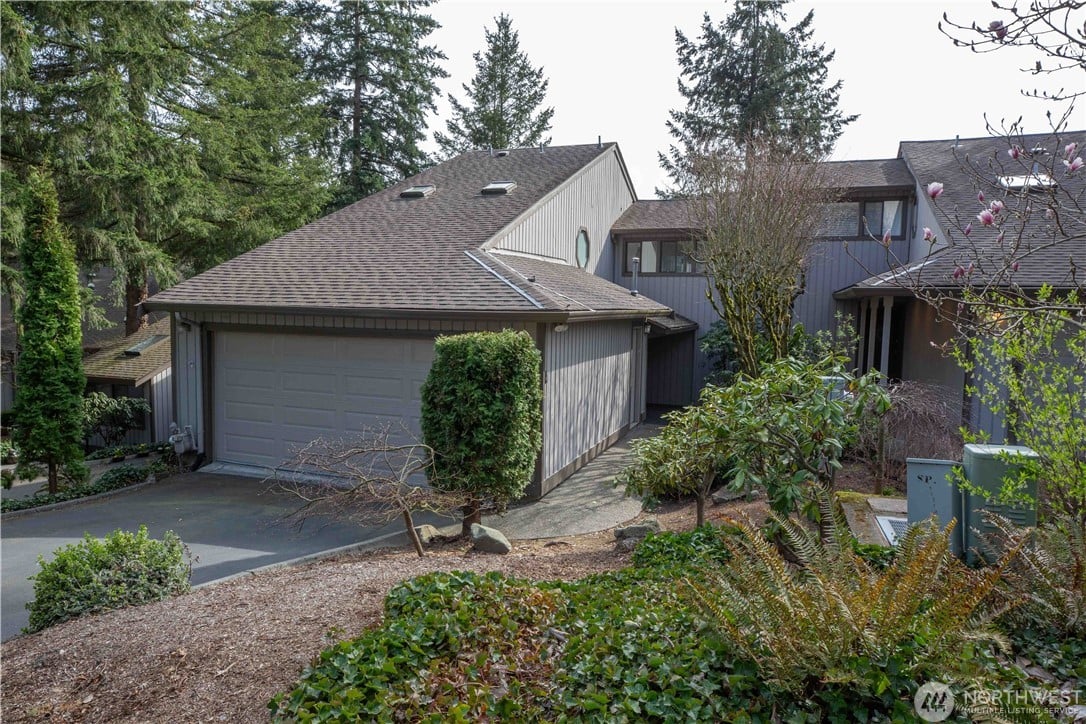 9721 Riverbend Drive