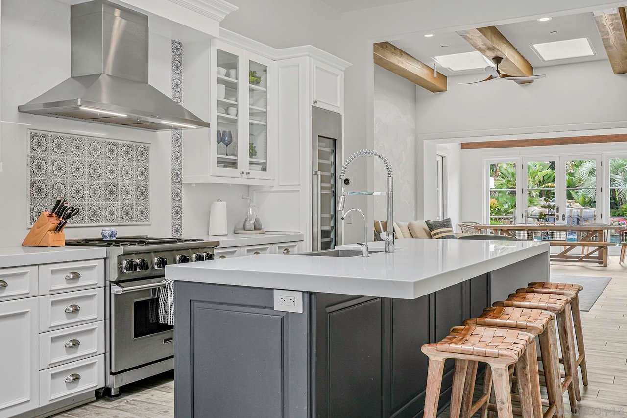 15823 The River Trail
