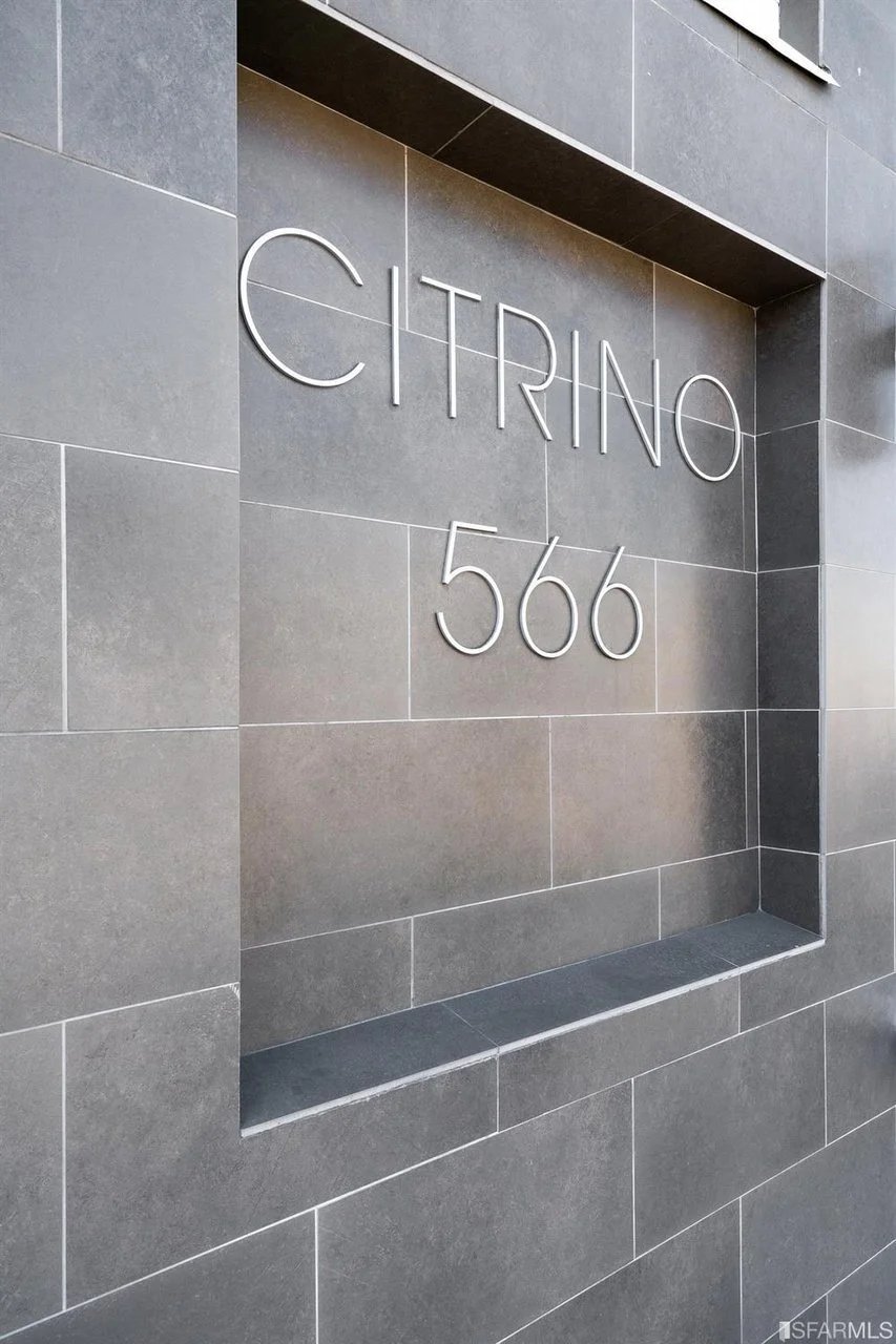 Citrino Condominiums
