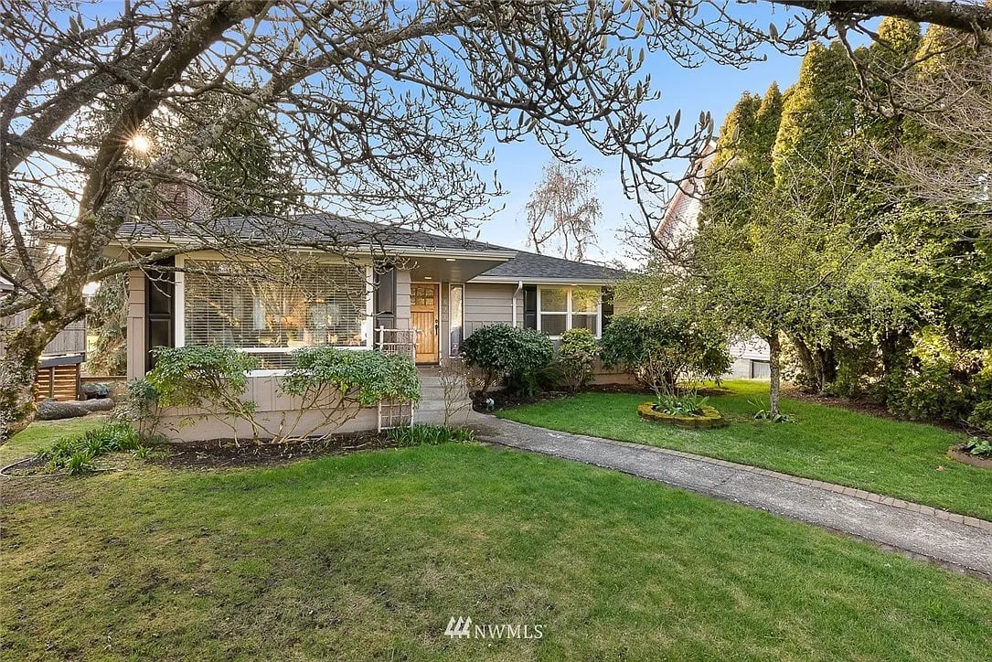 11621 26th Ave SW