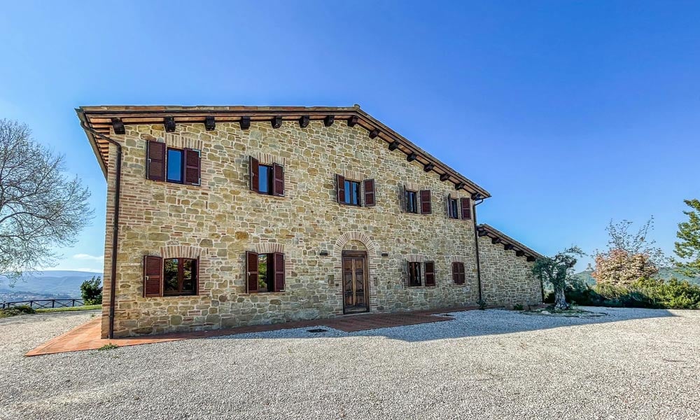 Elegant Villa with Trulli and Lamia