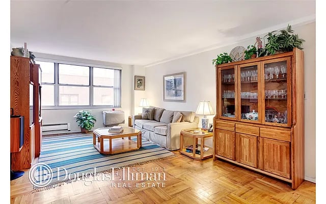 315 East 70th Street Unit: 7L