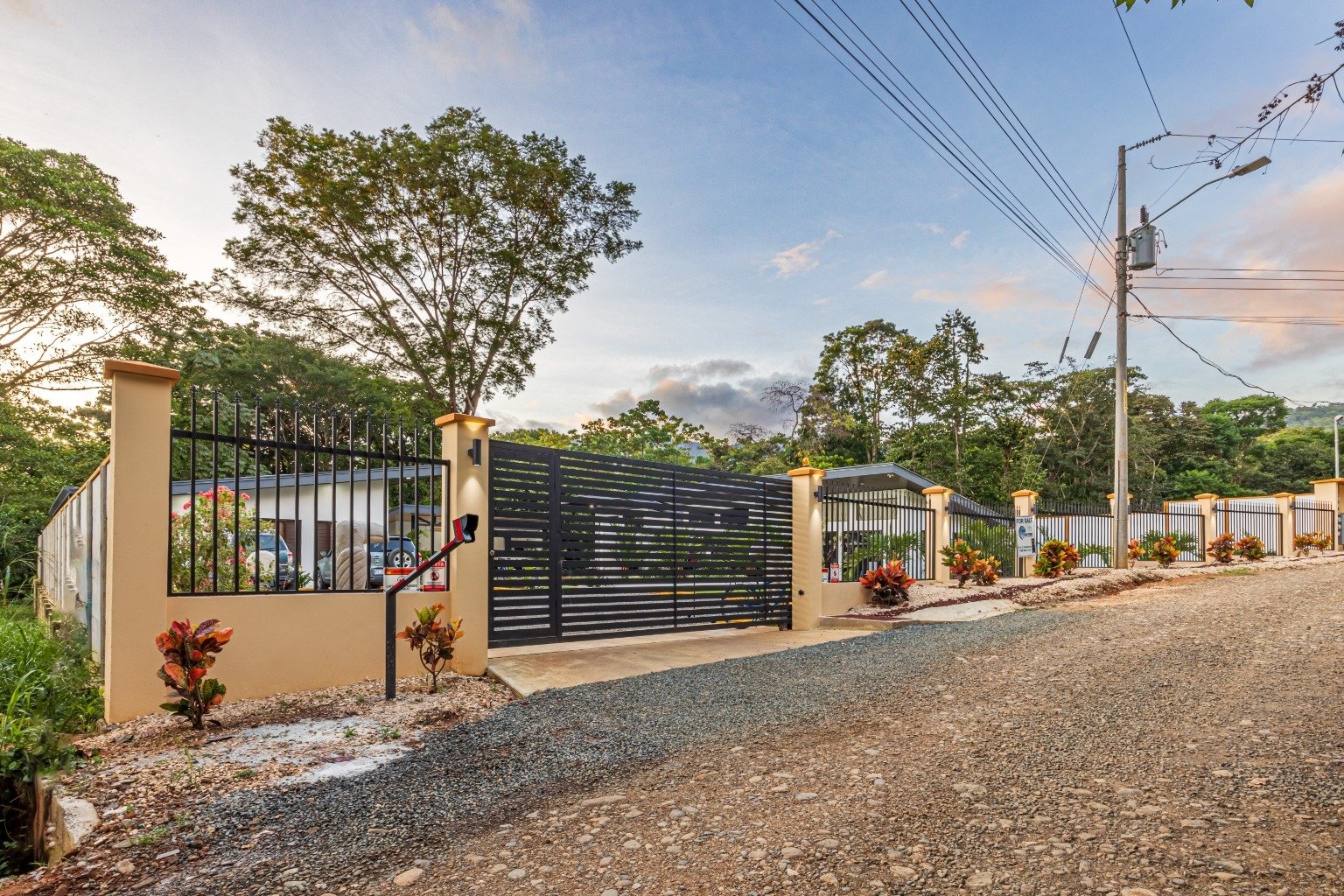 Incredible turnkey investment opportunity, 3 Rental villas, and a 2 Bedroom Home with a large pool.