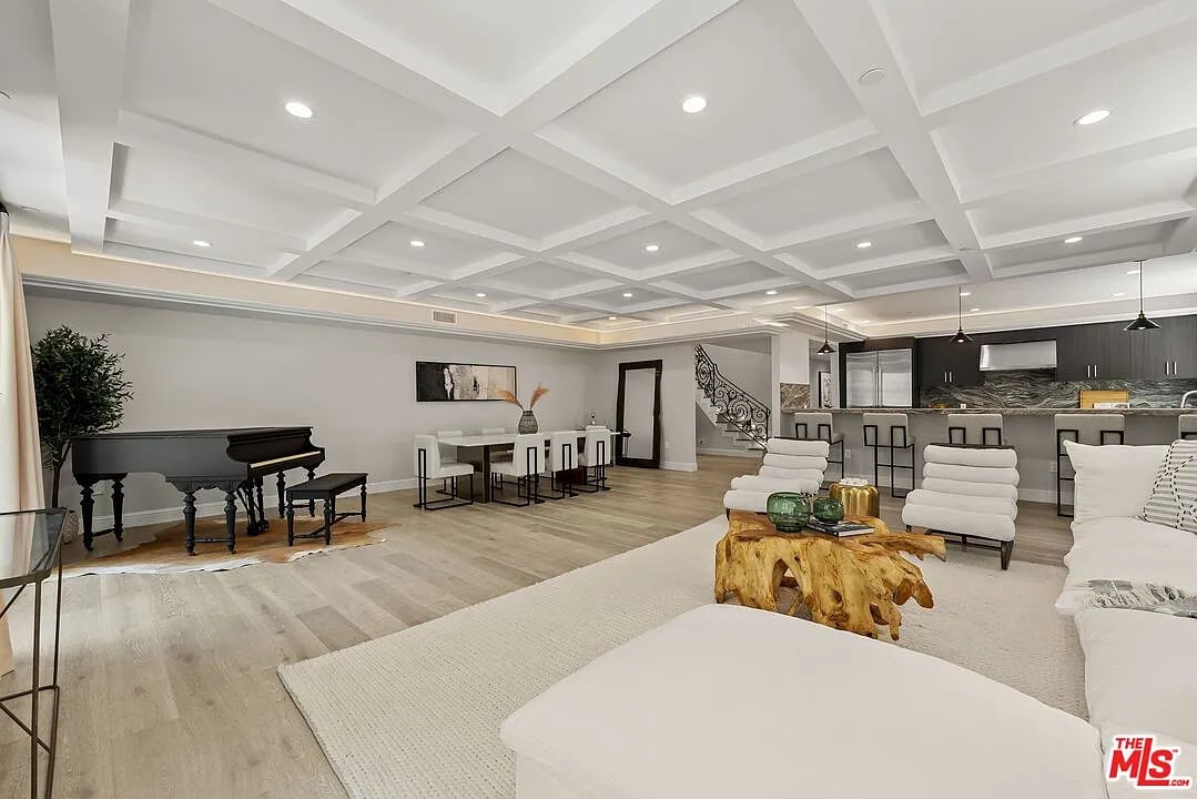 1825 Pandora Ave #103