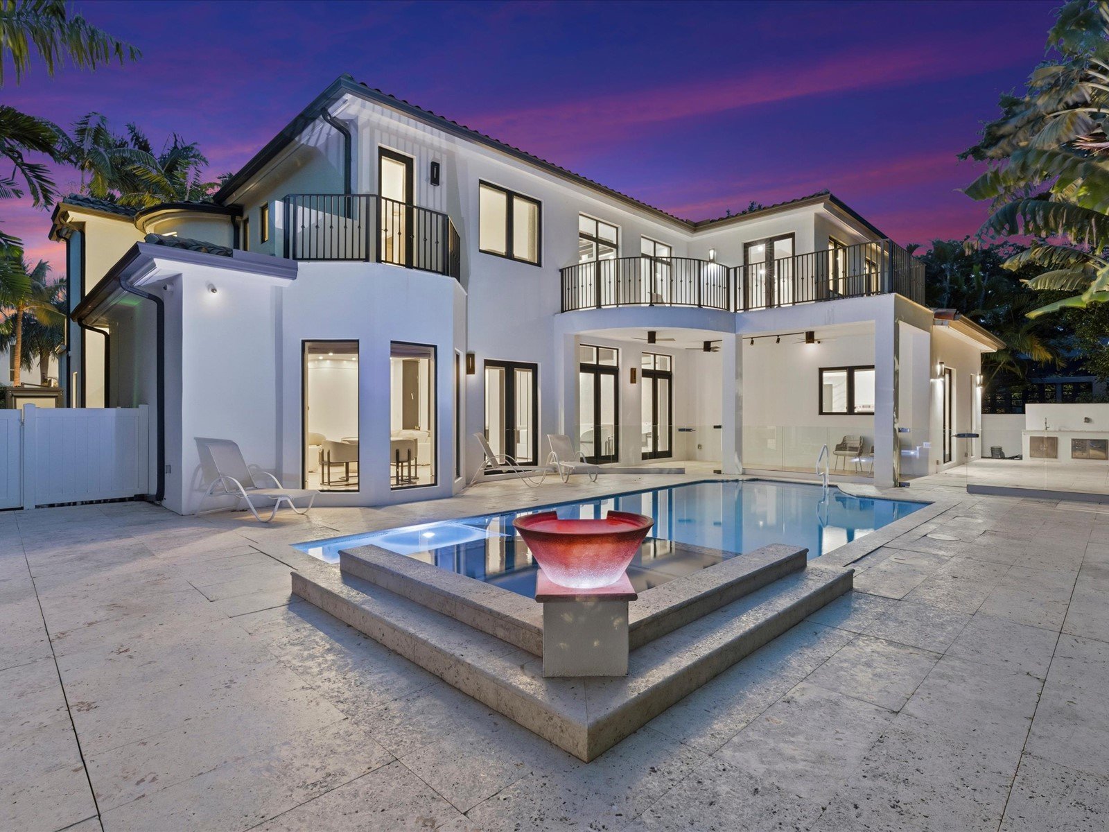 70 Camden Dr, Bal Harbour