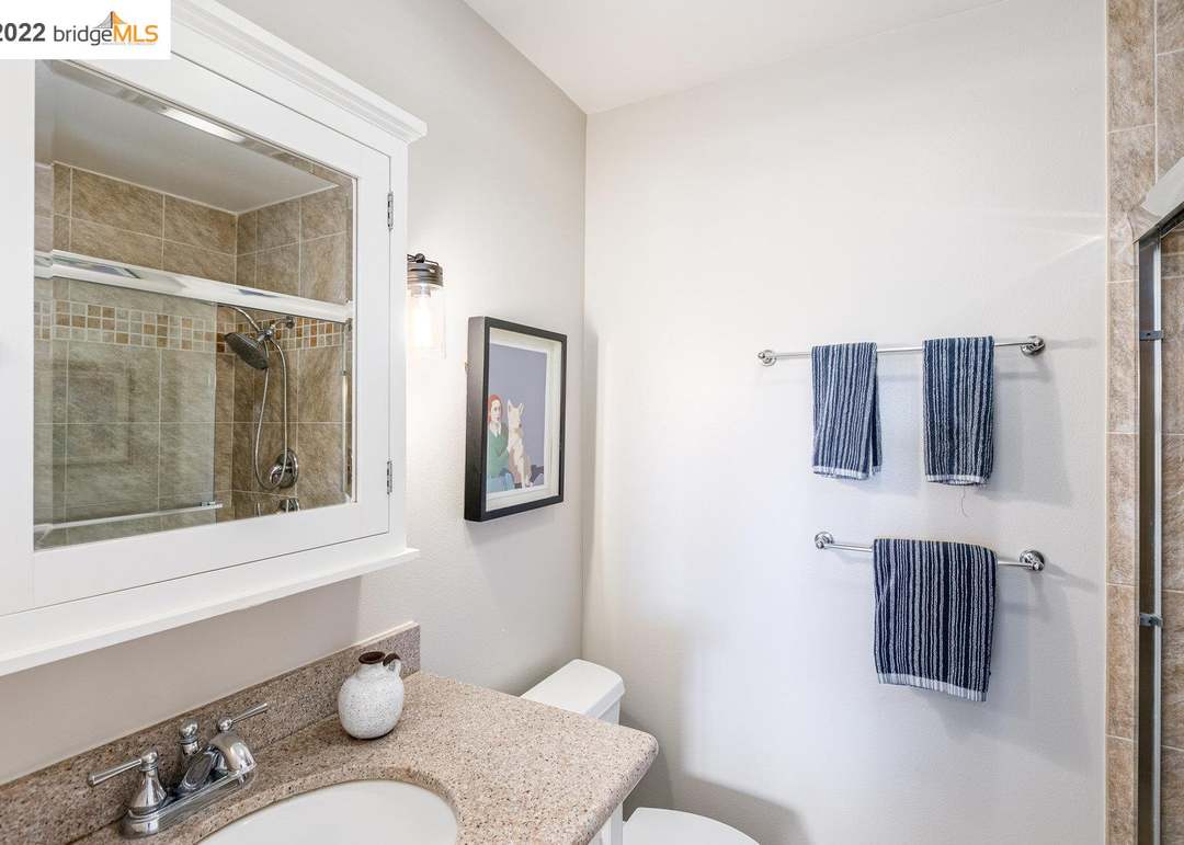 499 Estudillo Ave #305