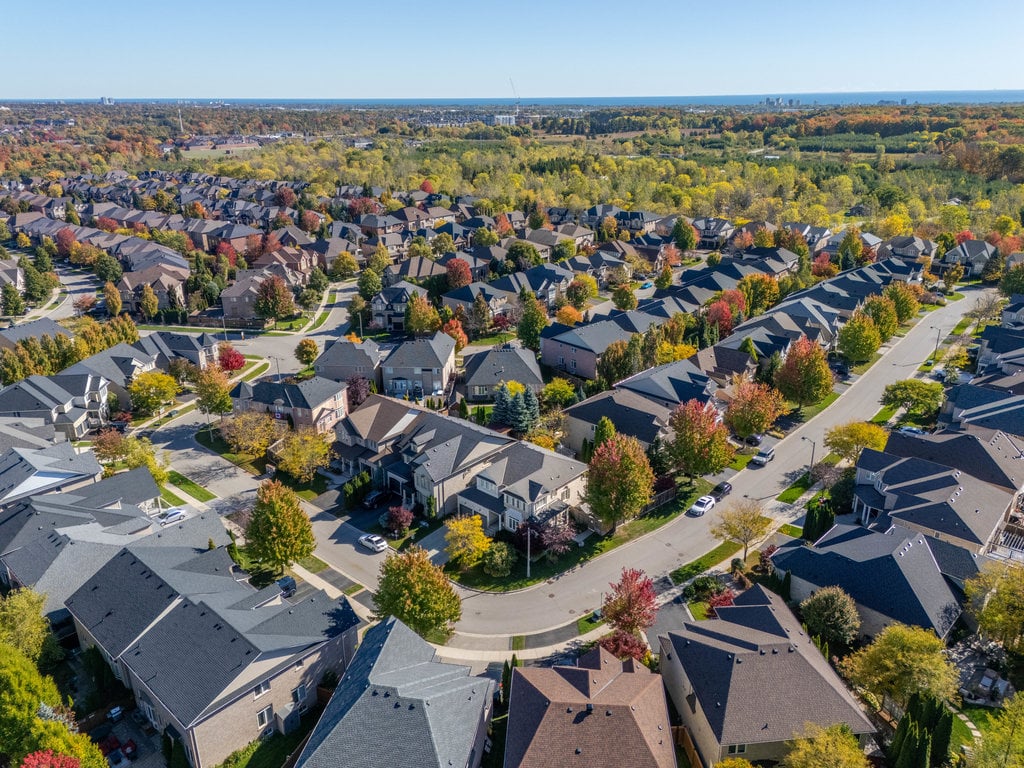2151 Bingley Cres