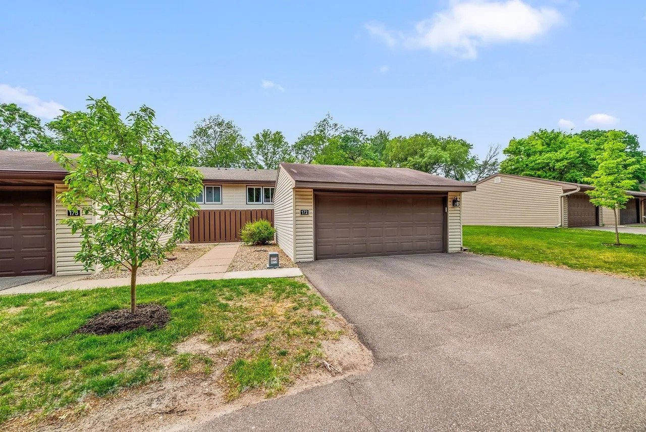 172 River Woods Ln