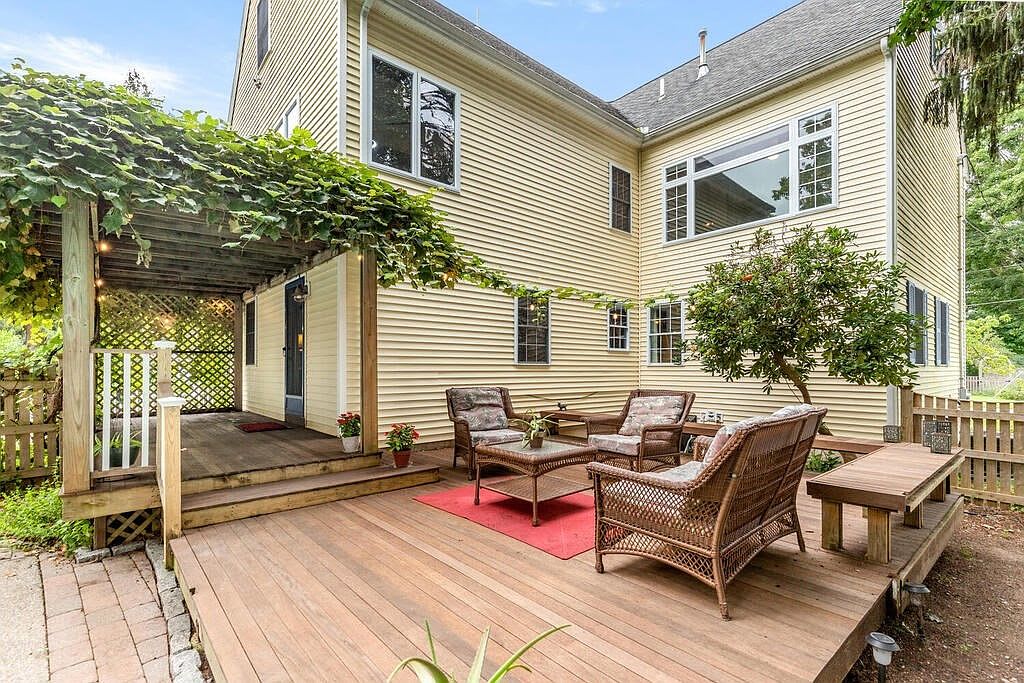 53 Maple Street