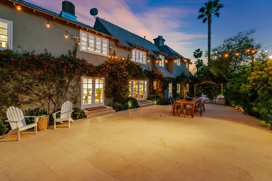 1423 N Doheny