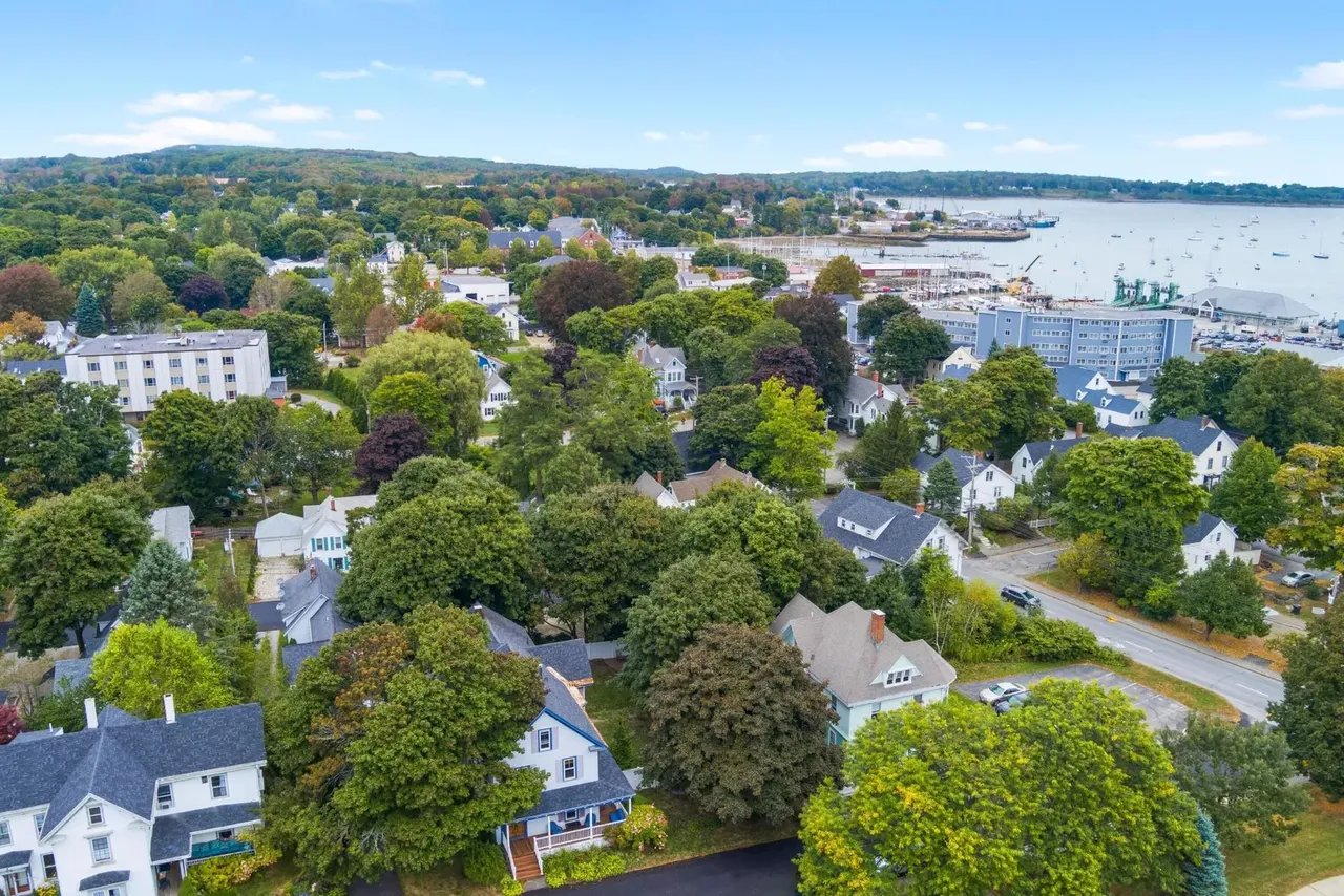 New Listing! 11 Beech Street,  Rockland, ME 04841 – $850,000