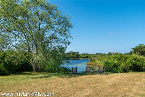 Hummock Pond