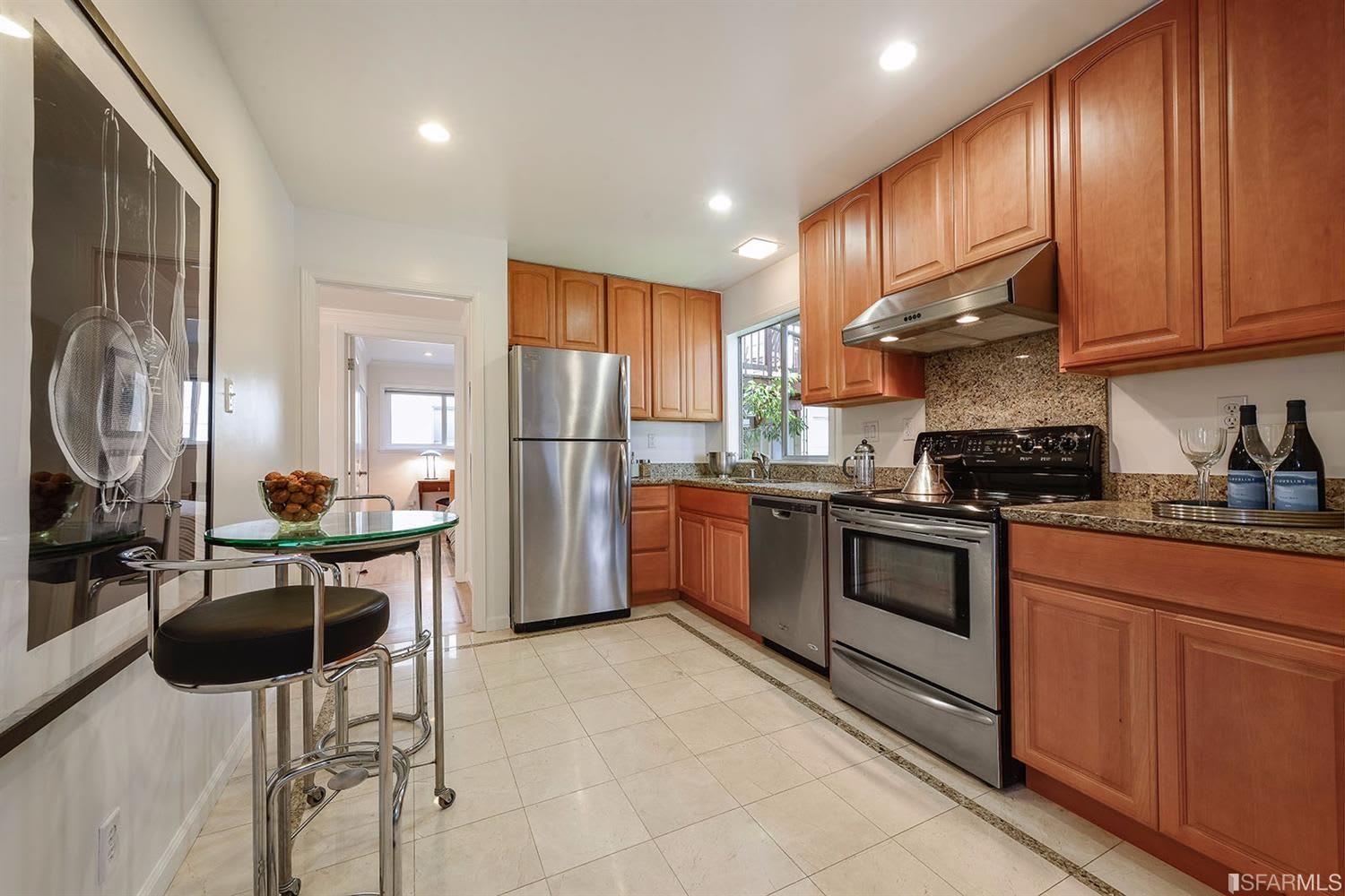 280 28th St Apt 1