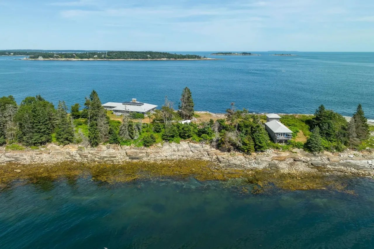 New Listing! 282 King Phillips Trail, Boothbay, ME 04544 – $3,600,000