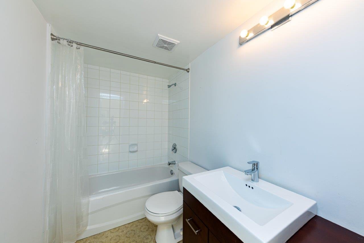 308-251 W 4th St