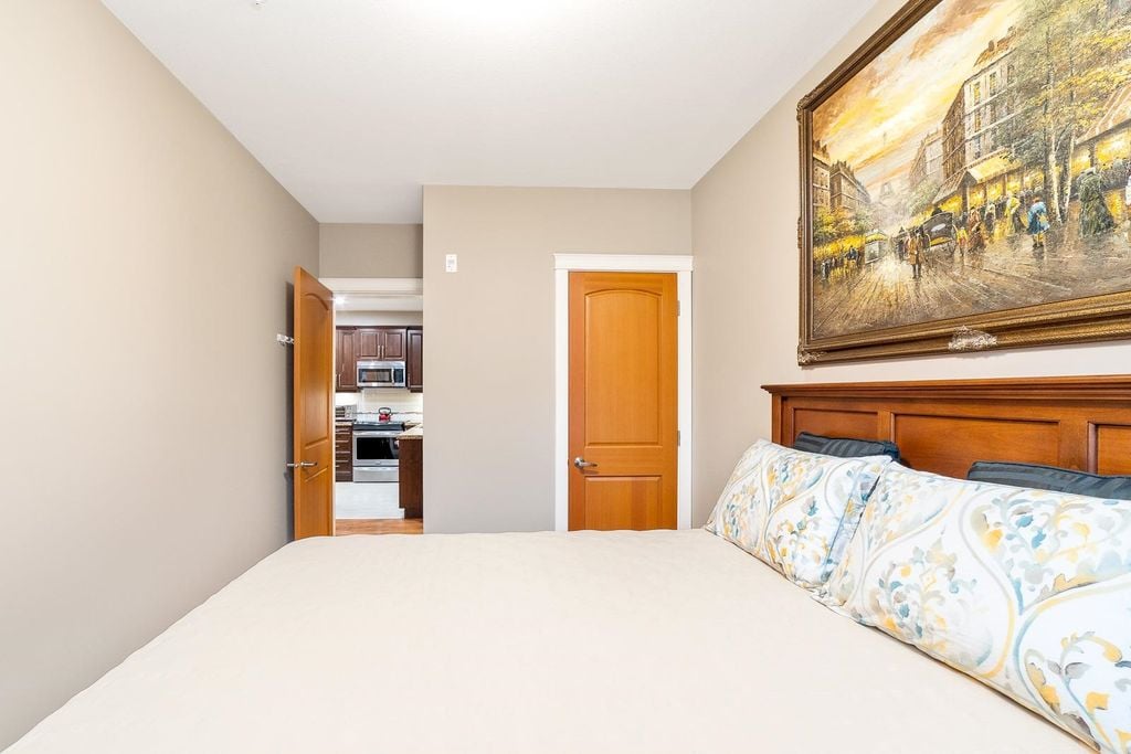 8258 207A St, #404