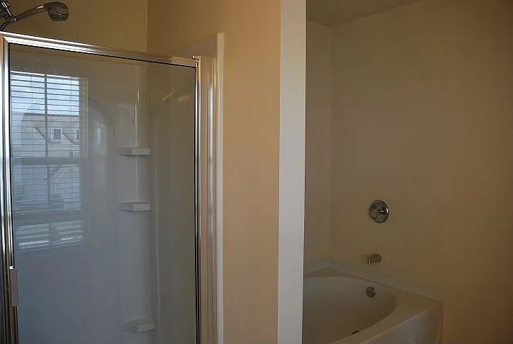 521 Windstone Trl
