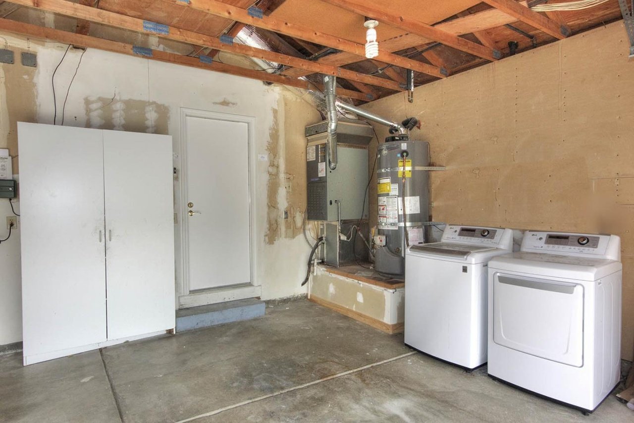 11332 Rolling Hills Dr