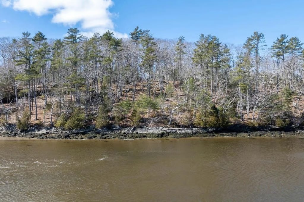 Video of The Week: Explore Kennebec Shores – Premier Waterfront Living