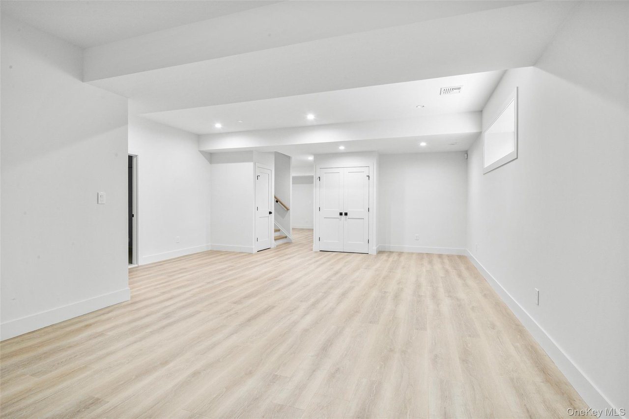 247 Nelson Rd