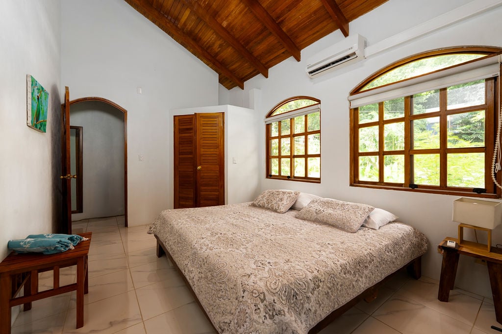 CASA PURA VIDA – MANUEL ANTONIO 3 BEDROOM HOME