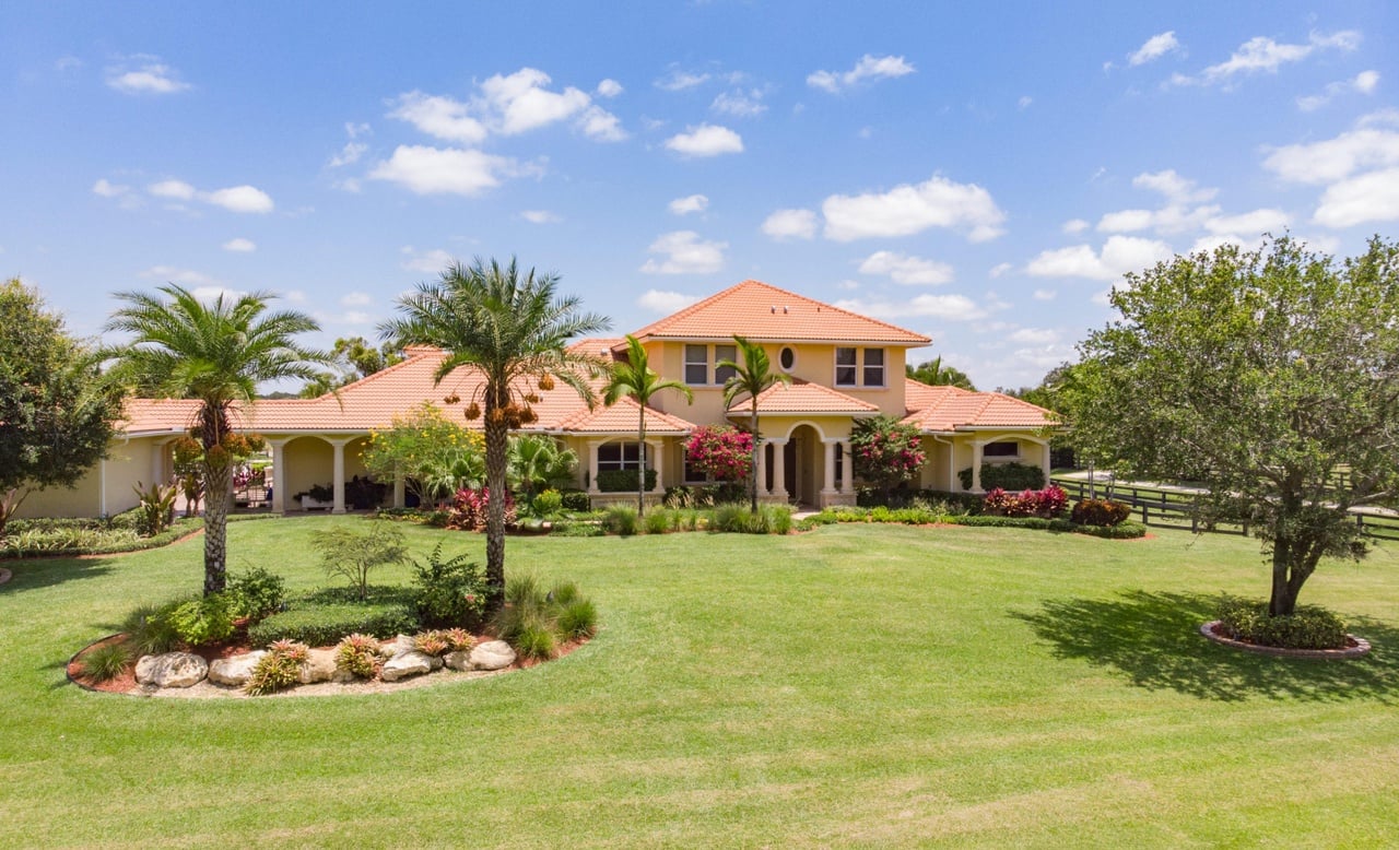 15511 Ocean Breeze Ln