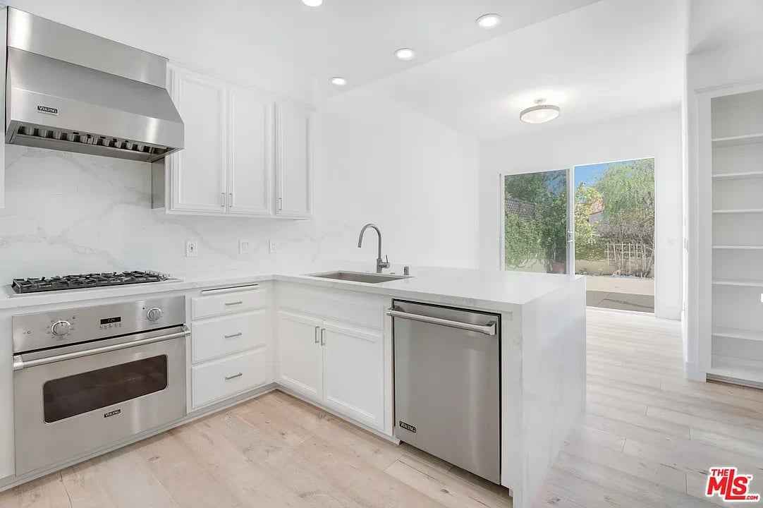 6469 Zuma View Pl, #155
