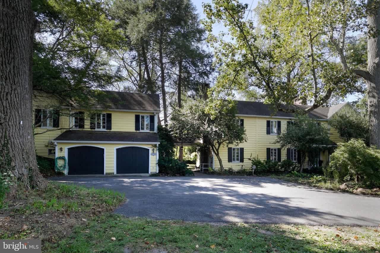 26 Windward Dr