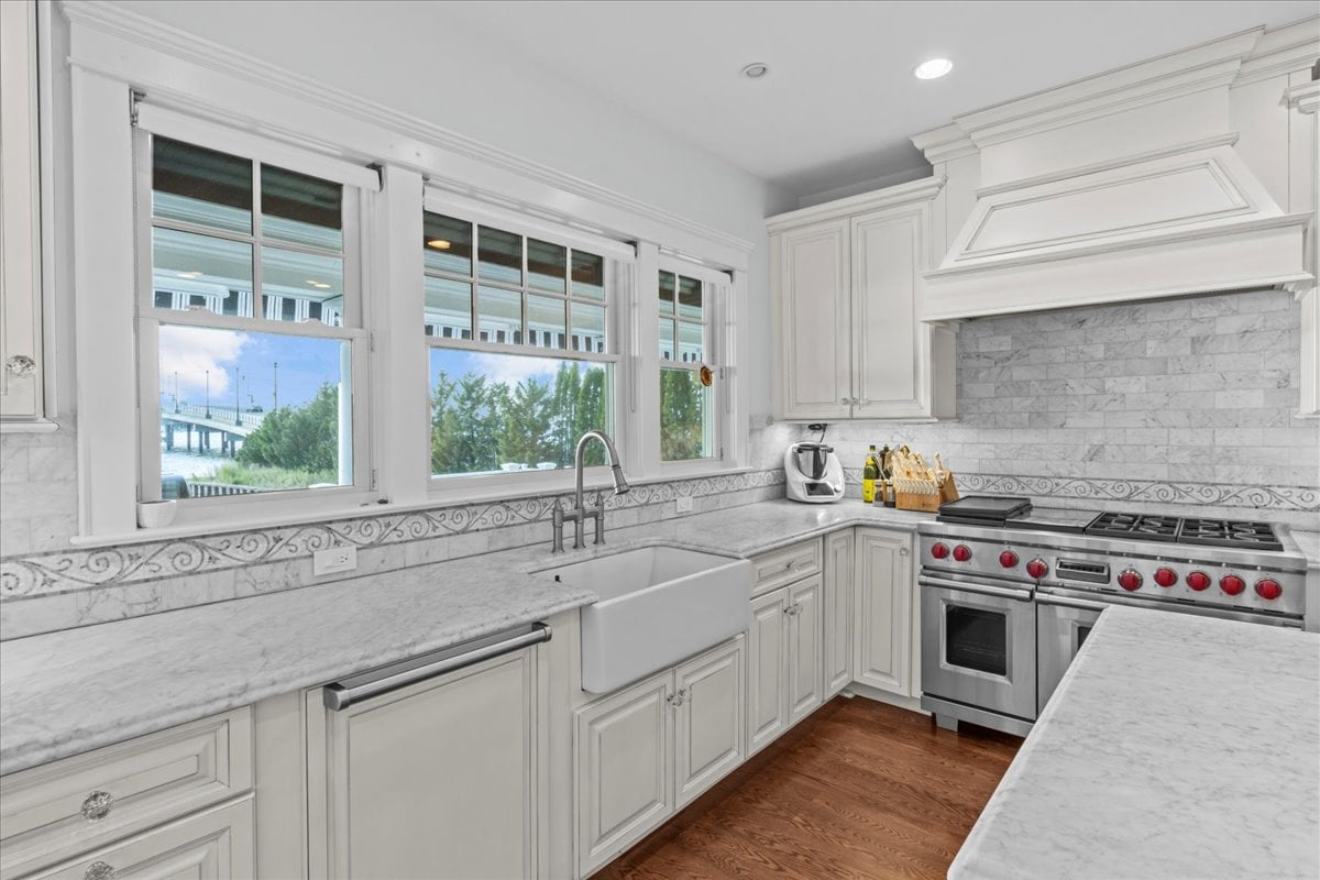 1200 Bay Avenue, Mantoloking