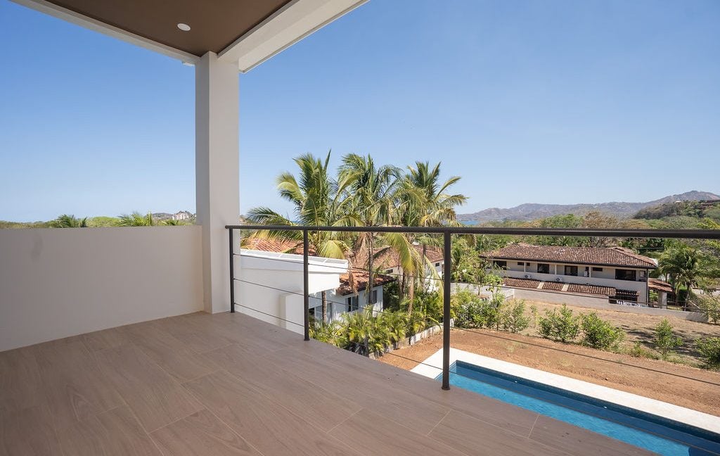 Luxury Ocean-View Home in Altos de Flamingo2