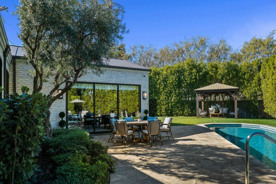 Lumina Villa
