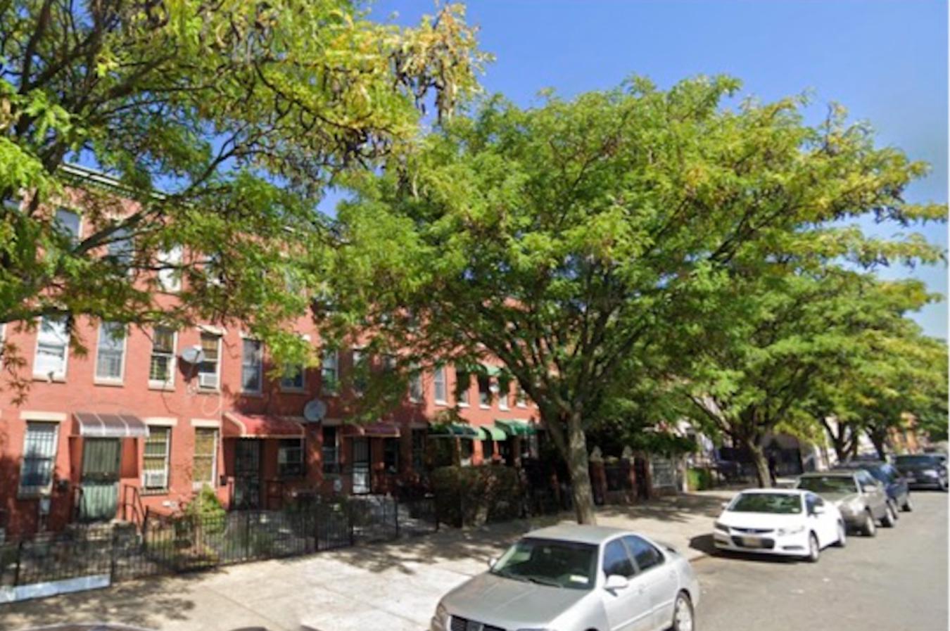 227 Hart St