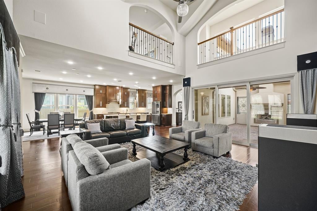 5747 Genoa Springs Ln