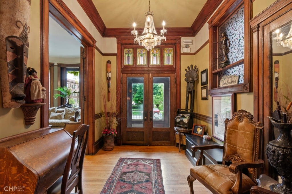 Featured Listing | 4563 S. Michigan Offered at $697,500