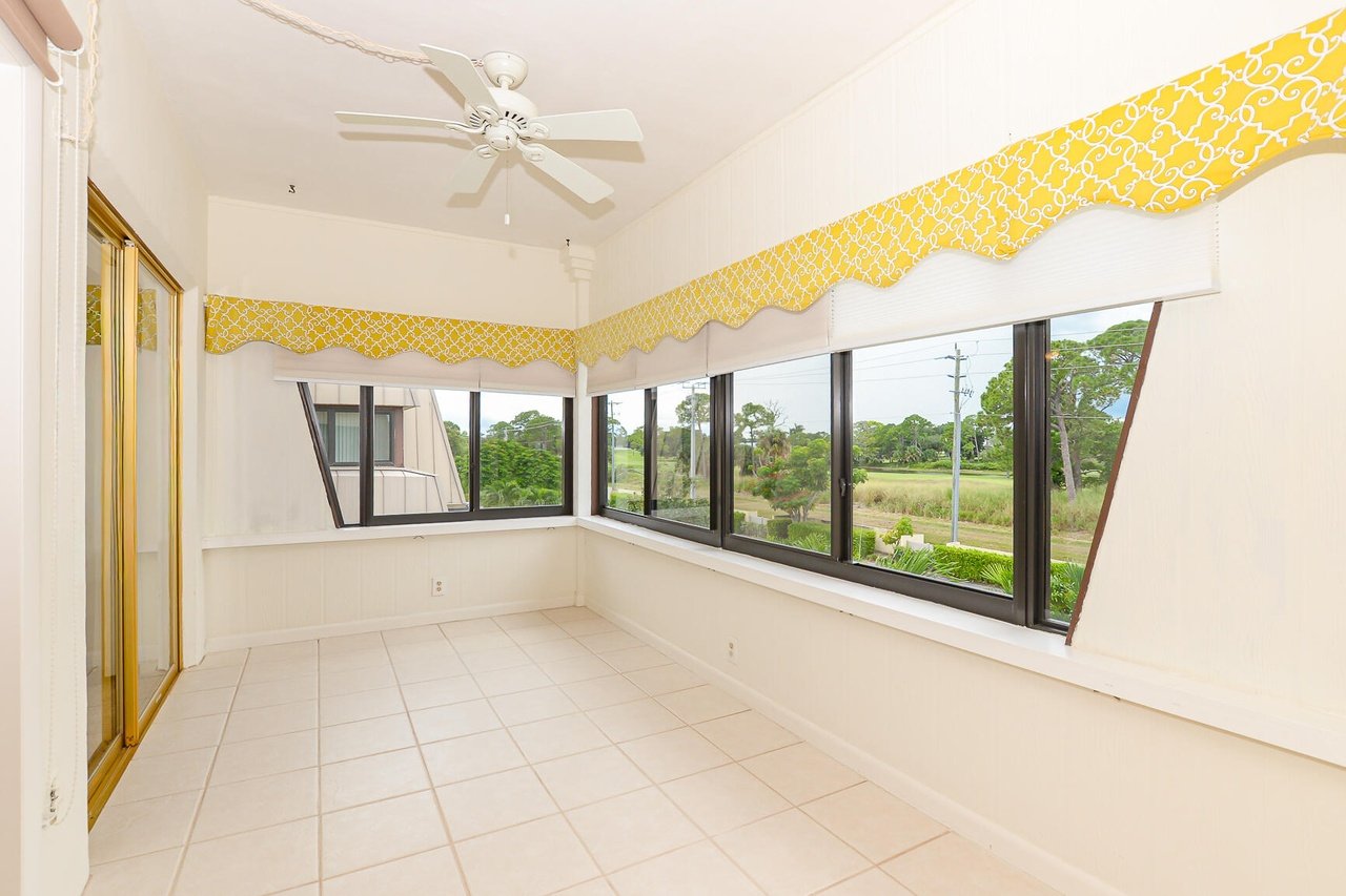 1800 SE Saint Lucie Blvd, #9-305