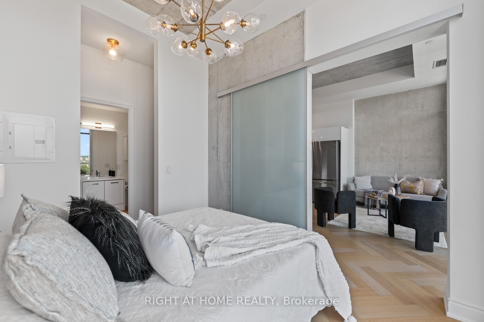 PENTHOUSE AT THE HARLOWE