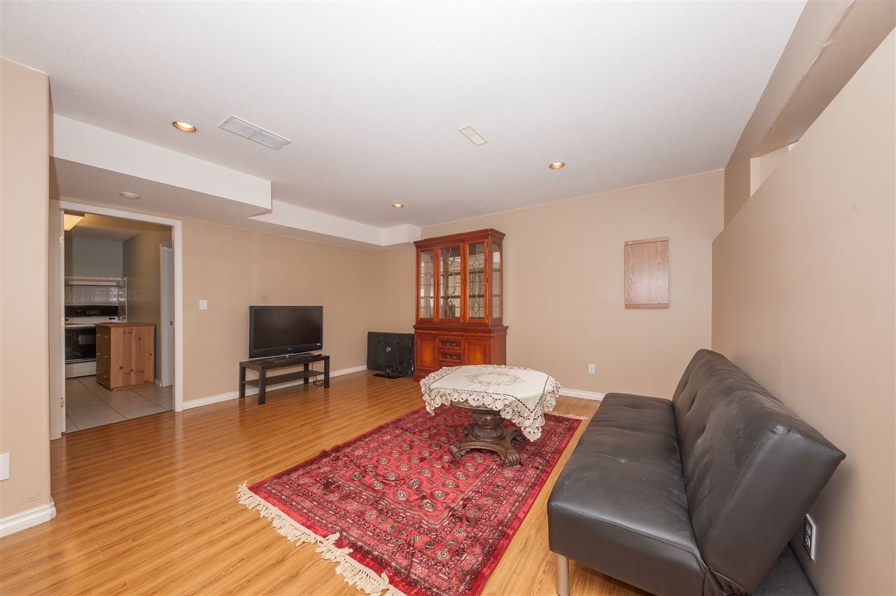 3329 Rosalie Ct